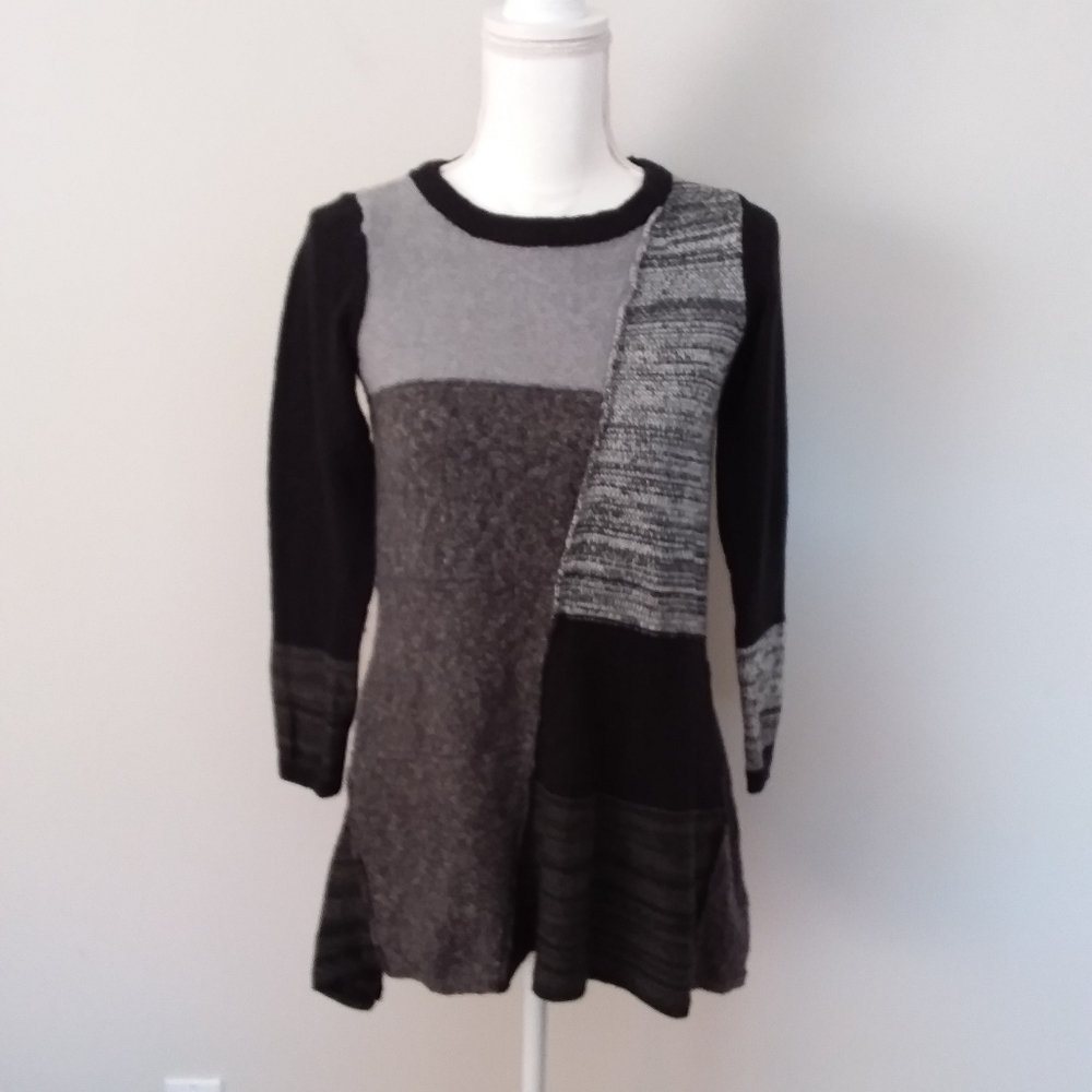 Style & Co. Black and Grey Sweater Handerchief Hem